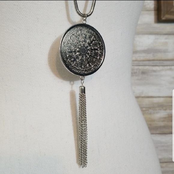 Boutique Jewelry - Silver Tone Circle Pendant Tassel Necklace